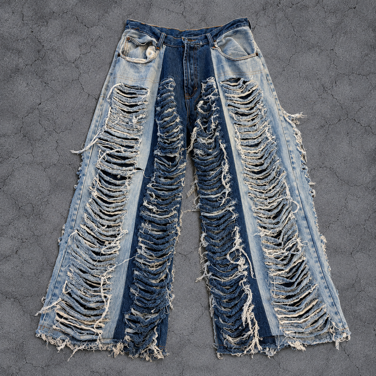 TWO-TONE SHREDDED WIDE DENIM